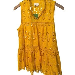Kate Spade gorgeous ❤️ Eyelet sleeveless top